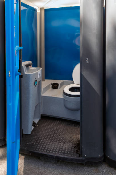 Best Luxury portable toilet rental  in Black Earth, WI